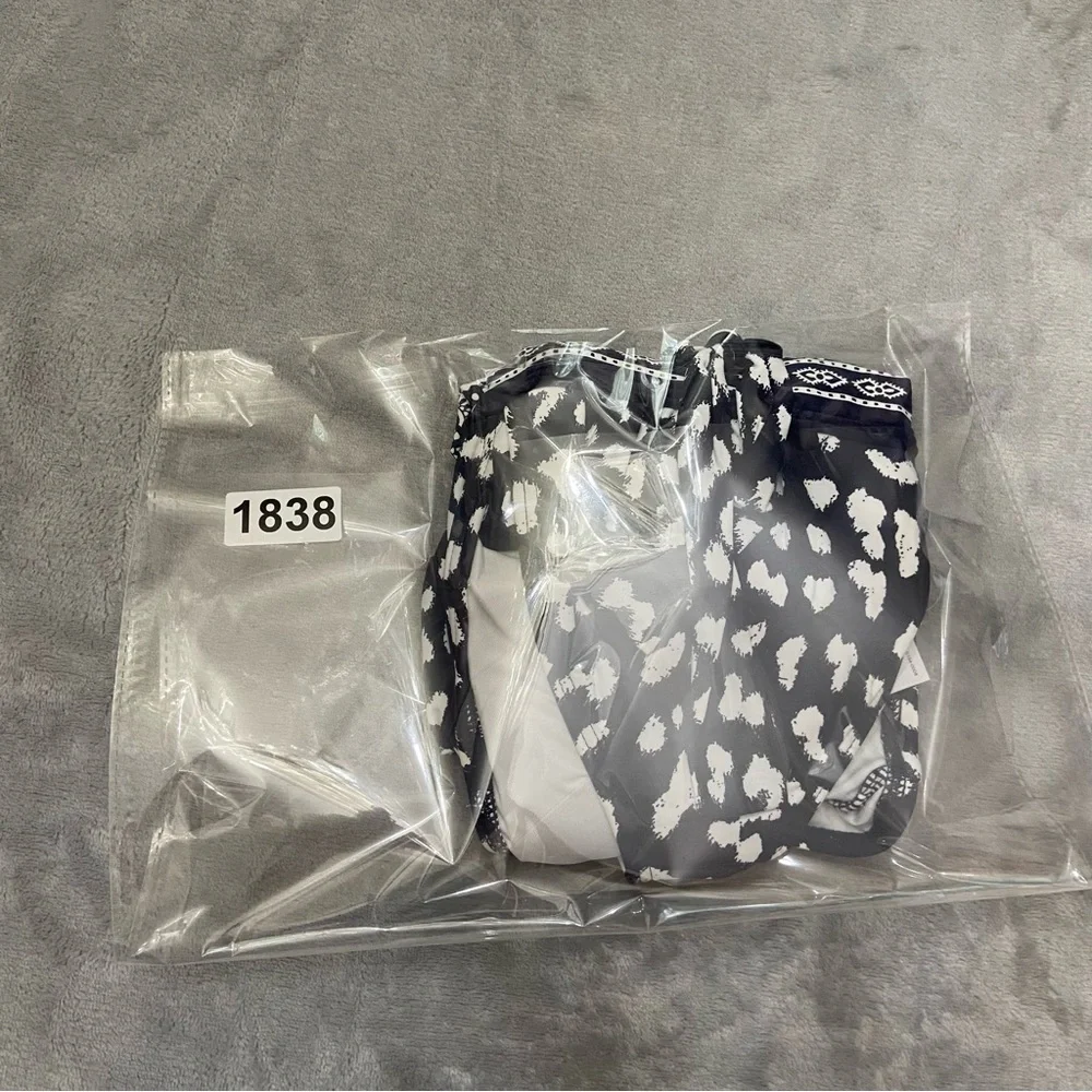 New! Michael Kors bandana pattern print halter one piece swimsuit 21838 - Picture 11 of 11